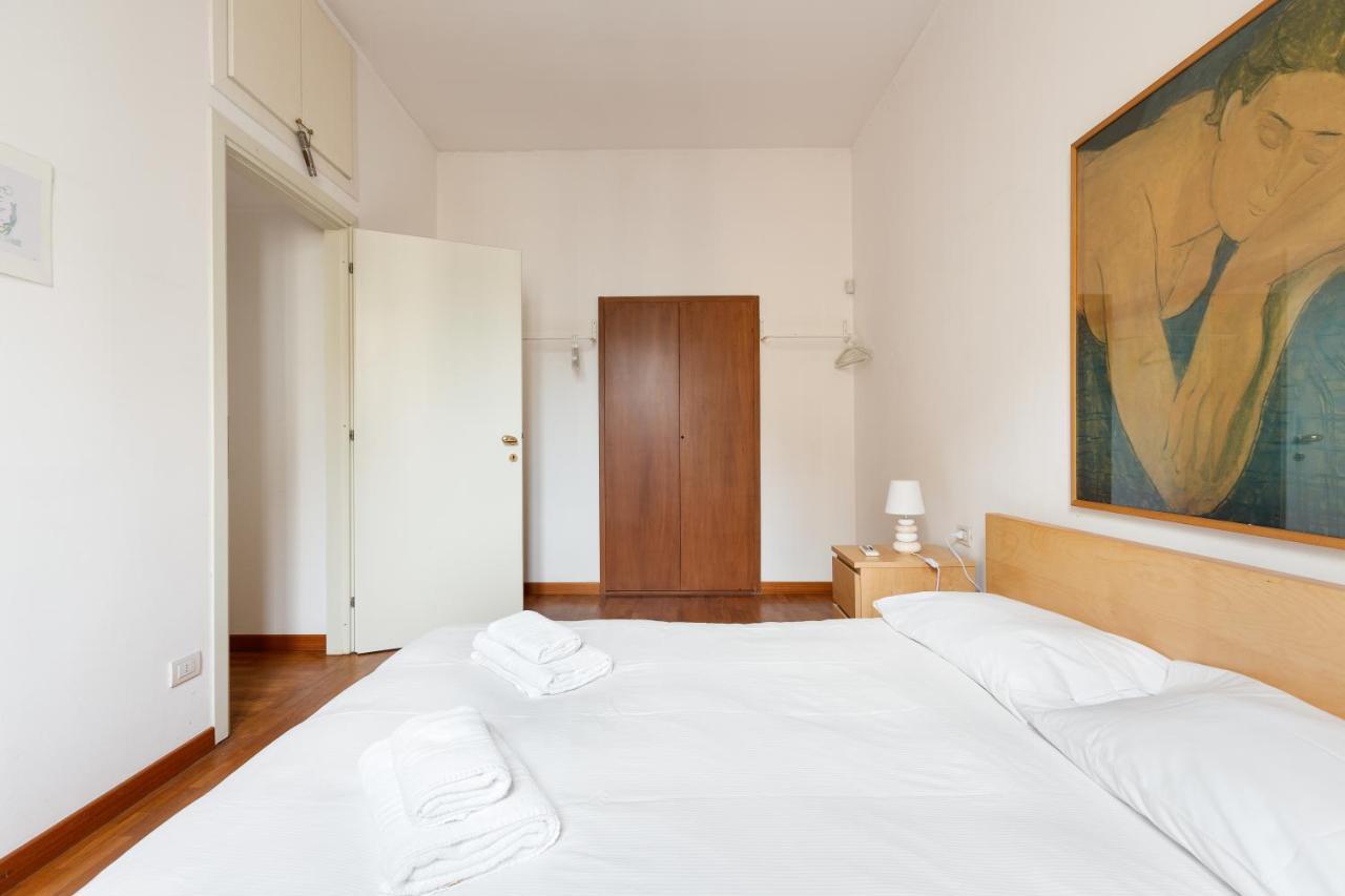 Cozy Apt With Balcony - Porta Romana District Milão Exterior foto